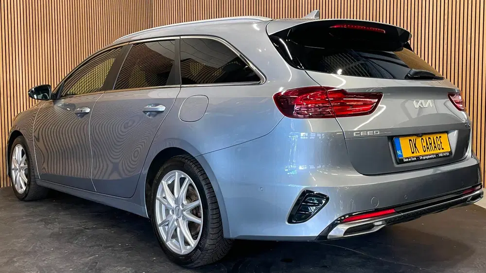 Kia Ceed 1.5 T-GDi GT-Line uit 2023, foto 19