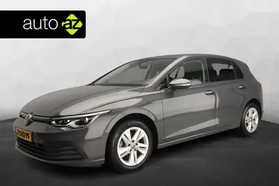 Volkswagen Golf 1.0 eTSI Life Business dealer onderhouden | uit 2021