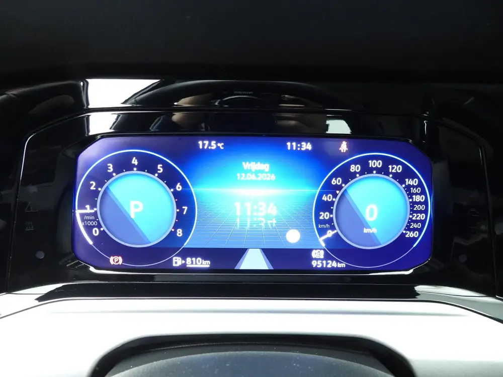 Volkswagen Golf 1.0 eTSI Life Business dealer onderhouden | uit 2021, foto 12