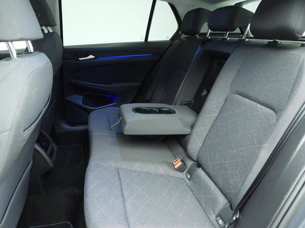Volkswagen Golf 1.0 eTSI Life Business dealer onderhouden | uit 2021, foto 8