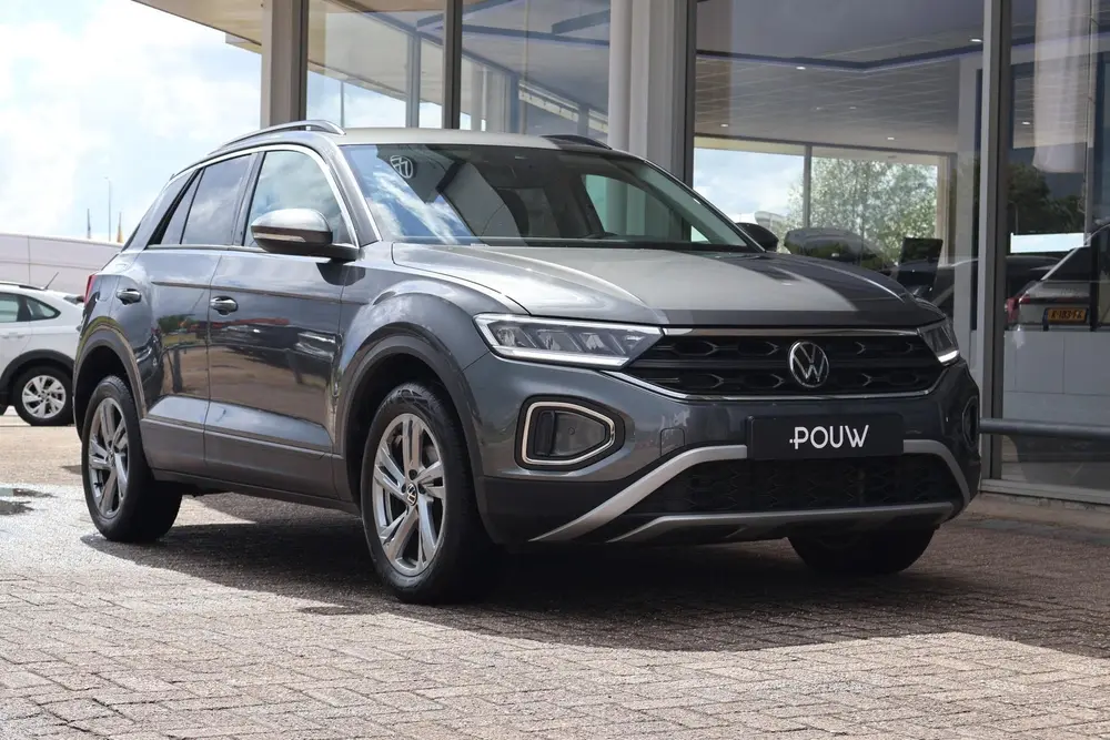 Volkswagen T-Roc 1.0 TSI 110pk Life 75 Edition | Camera | Ad uit 2022, foto 10