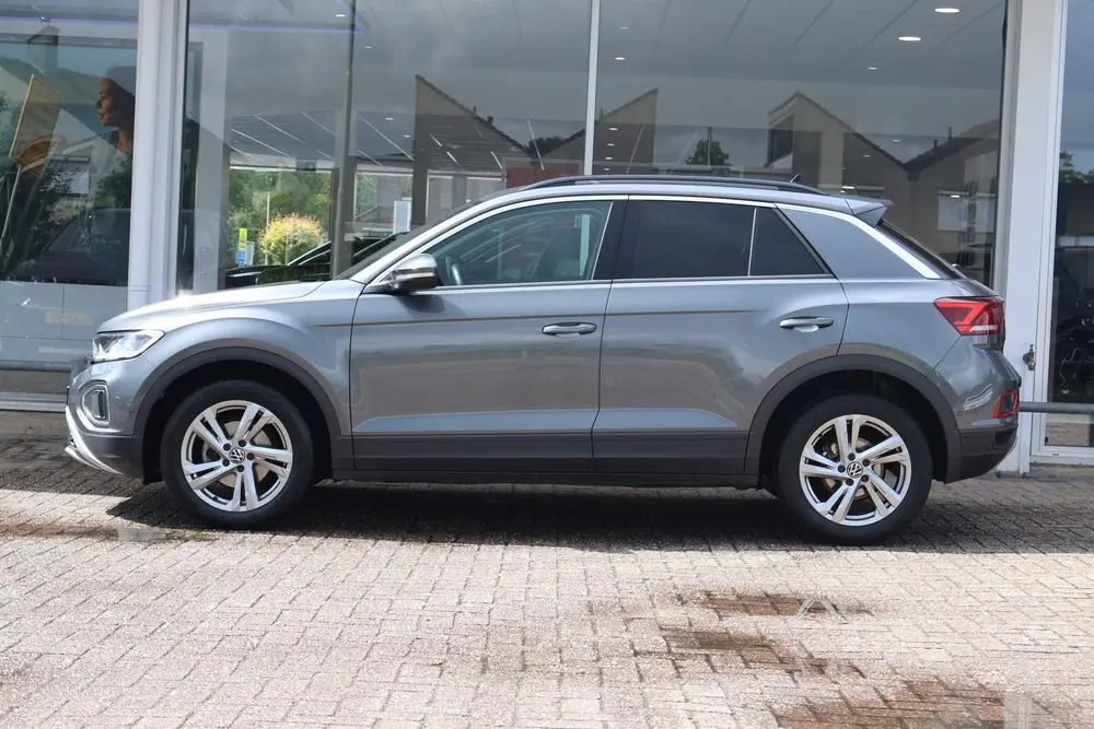 Volkswagen T-Roc 1.0 TSI 110pk Life 75 Edition | Camera | Ad uit 2022, foto 13