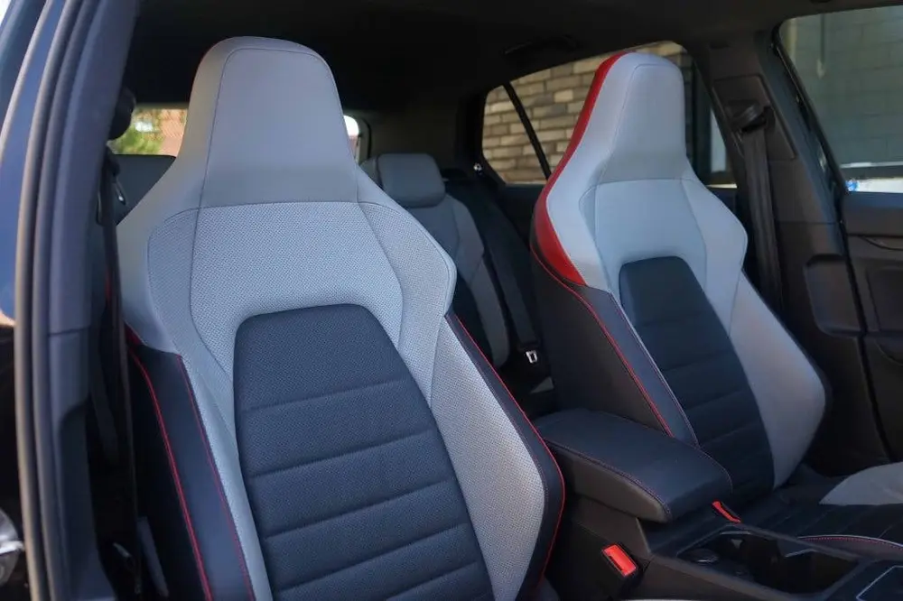 Volkswagen Golf 8 GTI Pano/HarmannKardon/Memory/Stoelventila uit 2020, foto 11