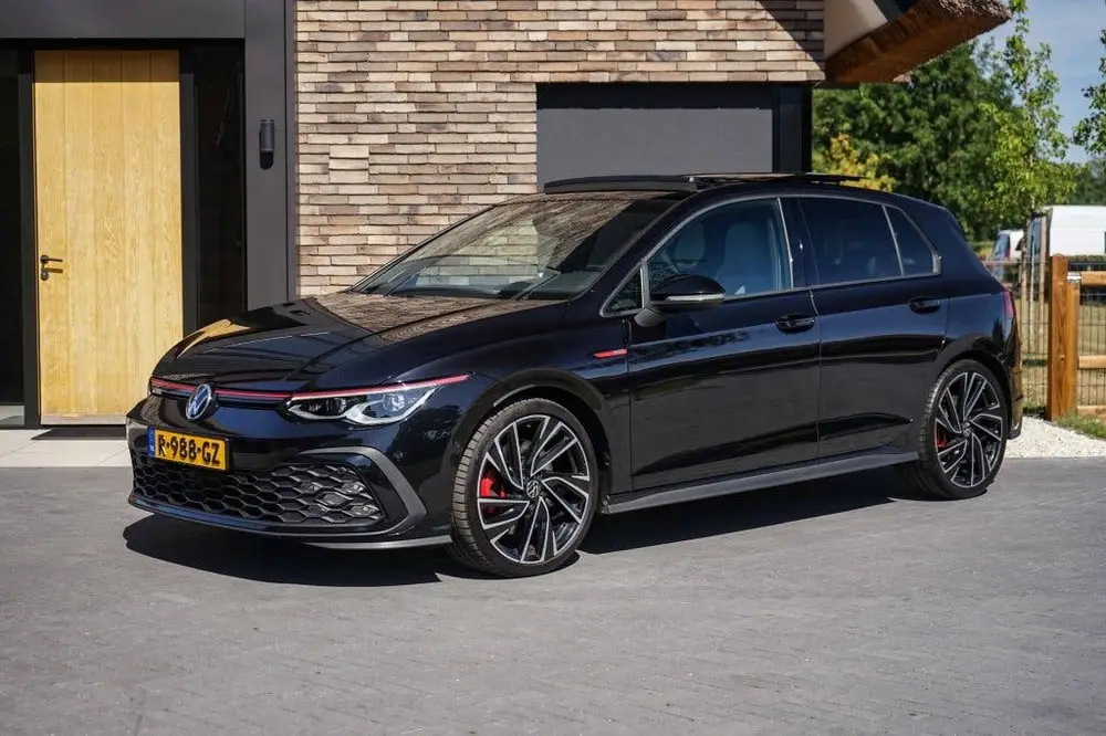 Volkswagen Golf 8 GTI Pano/HarmannKardon/Memory/Stoelventila uit 2020, foto 17
