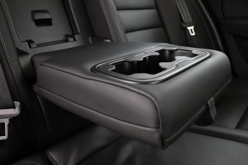 Volvo V60 T6 PLUG-IN HYBRID AWD ULTRA DARK -PANO.DAK uit 2026, foto 16