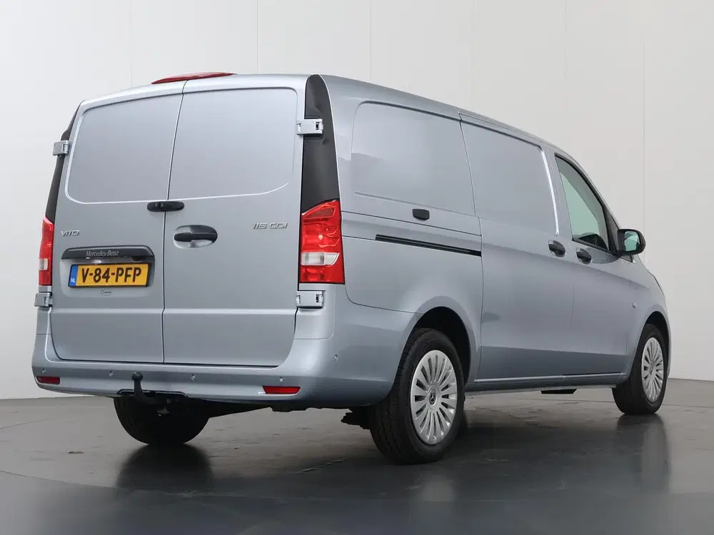 Mercedes-Benz Vito 116 CDI uit 2024, foto 2