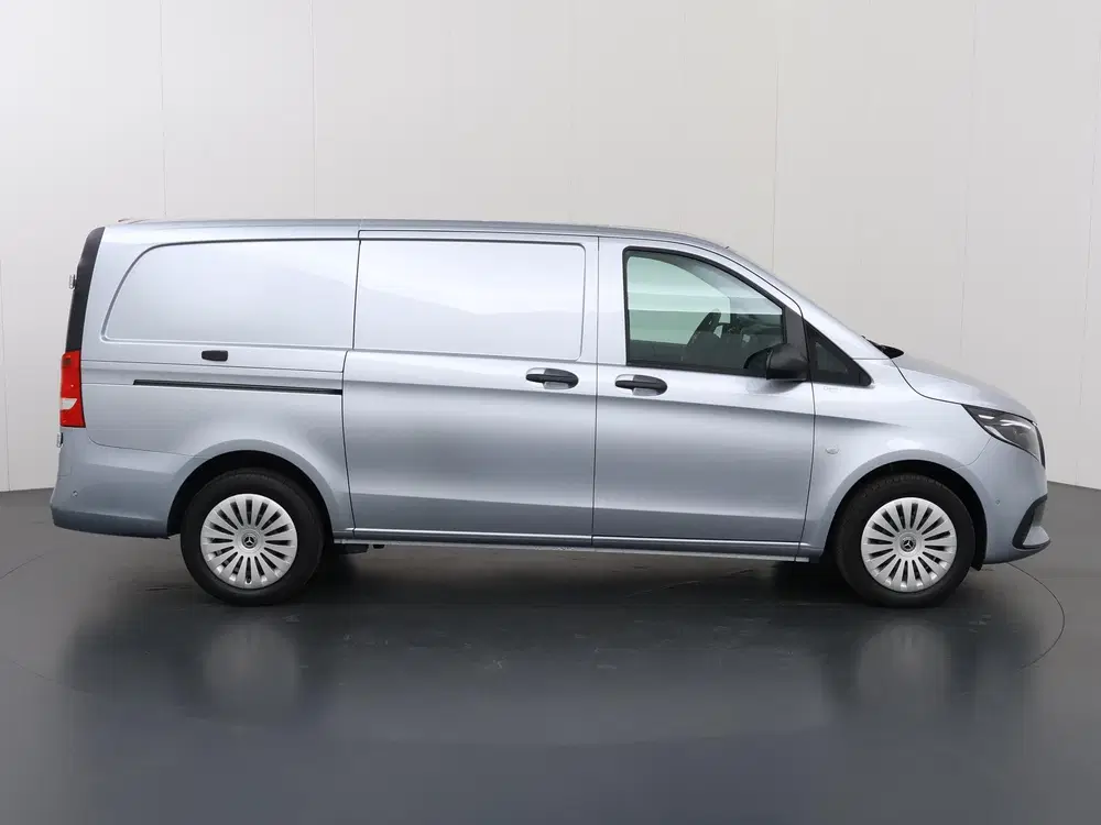 Mercedes-Benz Vito 116 CDI uit 2024, foto 6