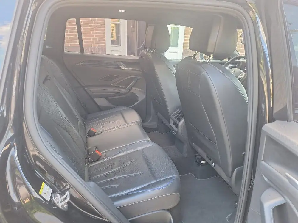 Volkswagen Tiguan 1.5 Etsi 150pk Dsg-7 2024 Zwart uit 2024, foto 11