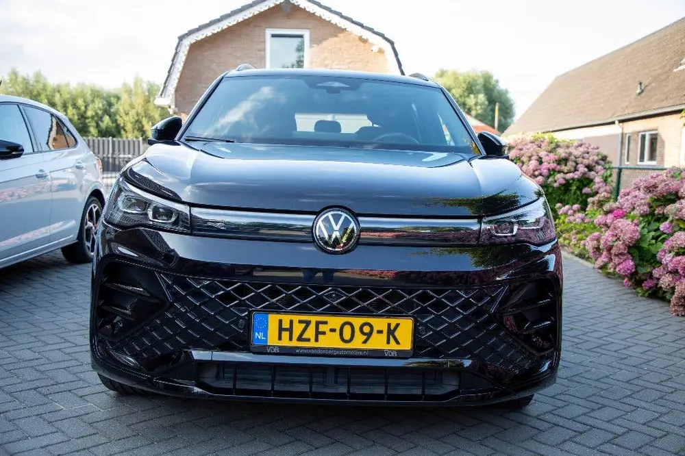 Volkswagen Tiguan 1.5 Etsi 150pk Dsg-7 2024 Zwart uit 2024, foto 6