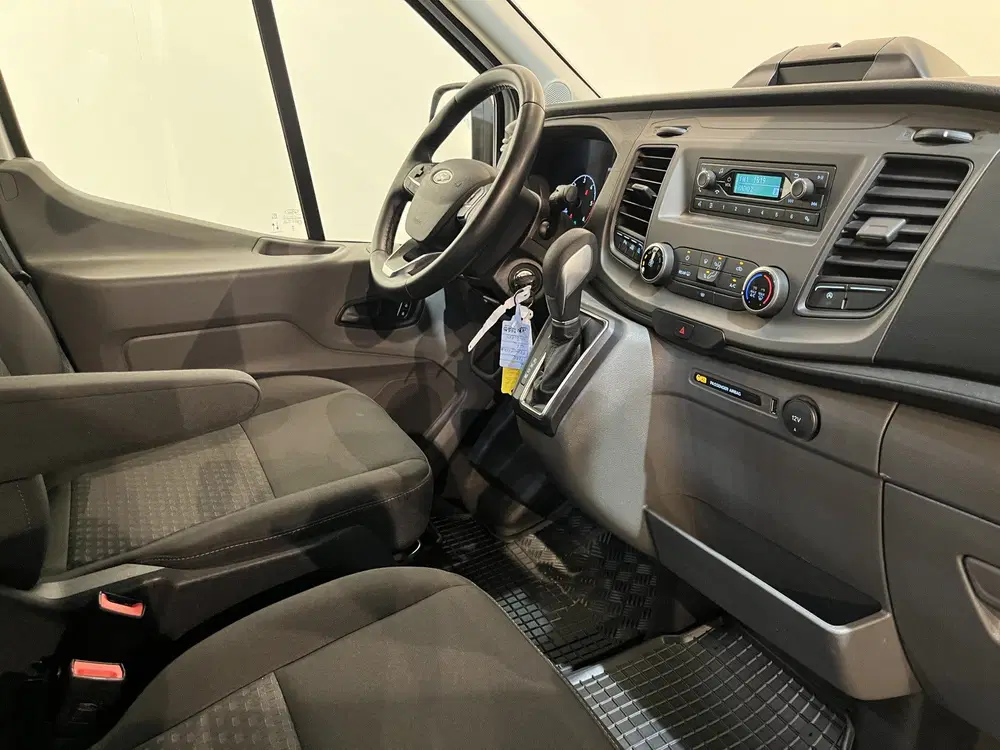 Ford Transit 350 2.0 TDCI L3H2 Trend 130 PK Automaat uit 2024, foto 3