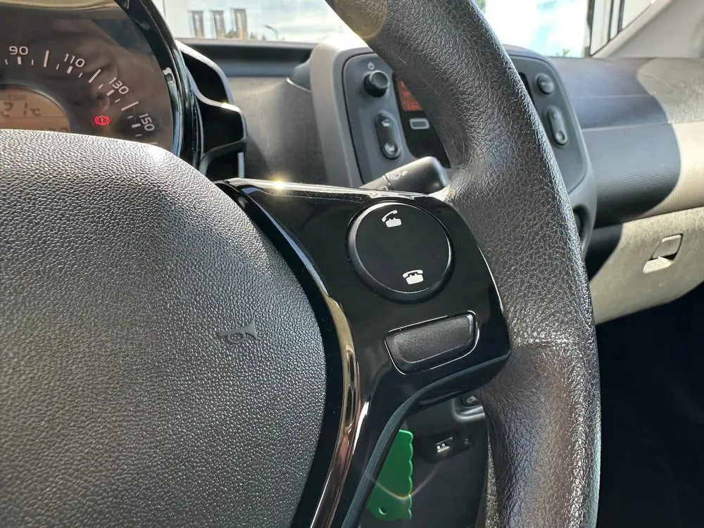 Peugeot 108 1.0 e-VTi 72pk 5D Active uit 2022, foto 12