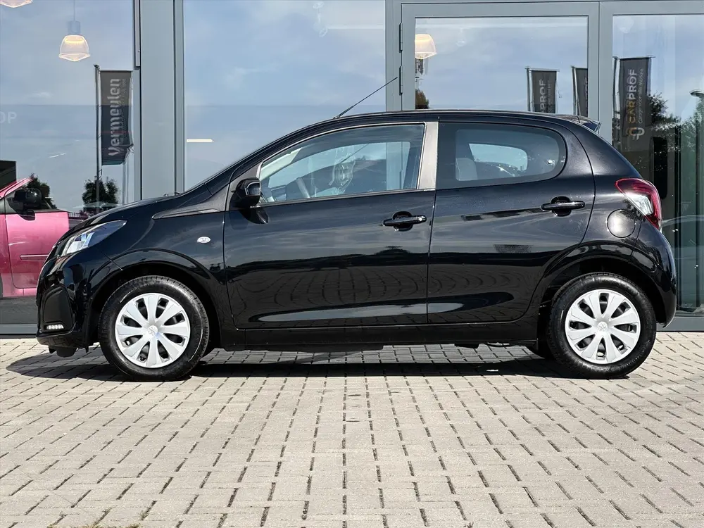Peugeot 108 1.0 e-VTi 72pk 5D Active uit 2022, foto 5
