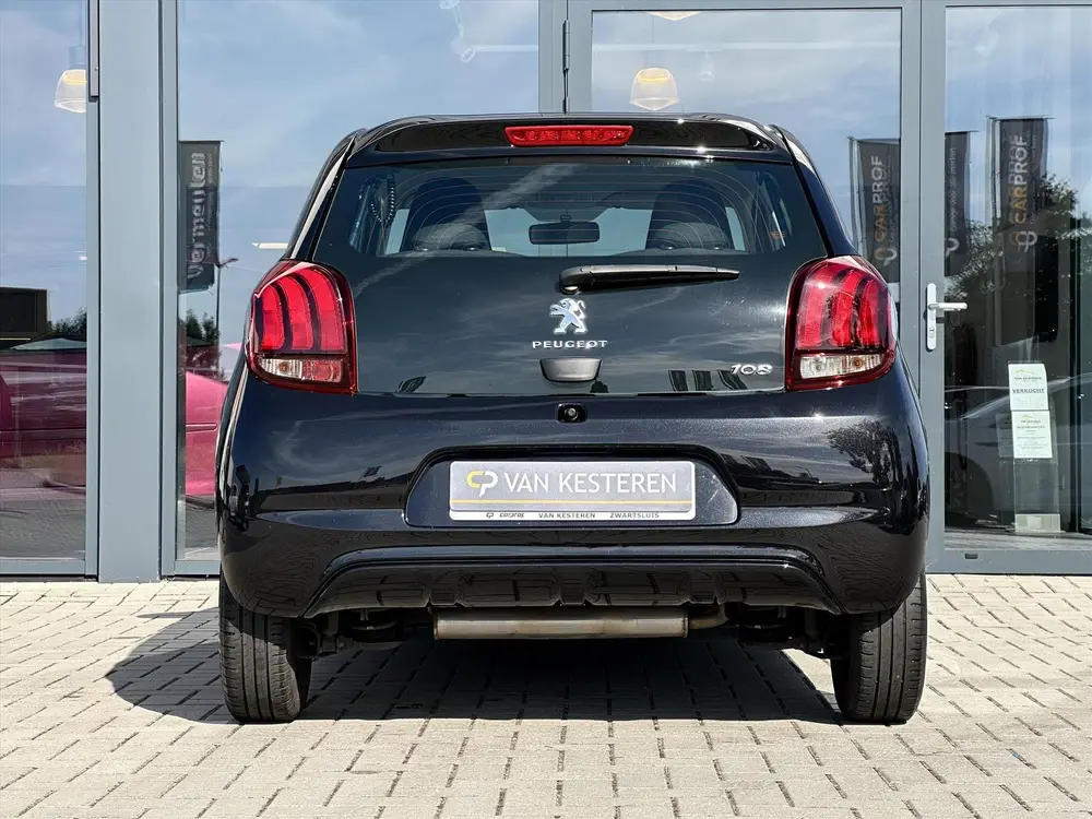 Peugeot 108 1.0 e-VTi 72pk 5D Active uit 2022, foto 6