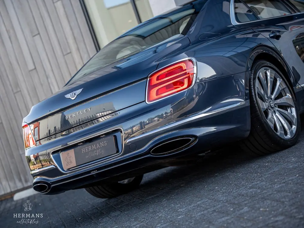 Bentley Flying Spur 6.0 W12 First Edition / NAIM / Rotating uit 2019, foto 8