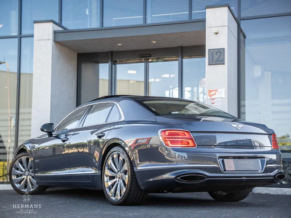 Bentley Flying Spur 6.0 W12 First Edition / NAIM / Rotating uit 2019, foto 9