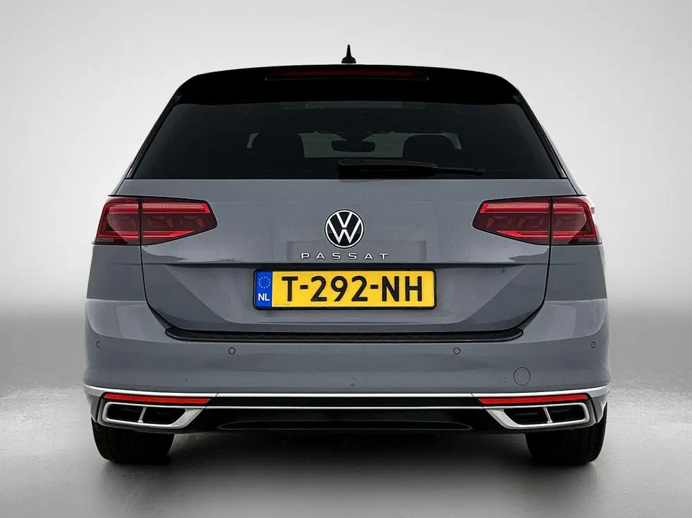 Volkswagen Passat Variant 1.5 TSI R-Line Business | 150 PK | uit 2023, foto 3