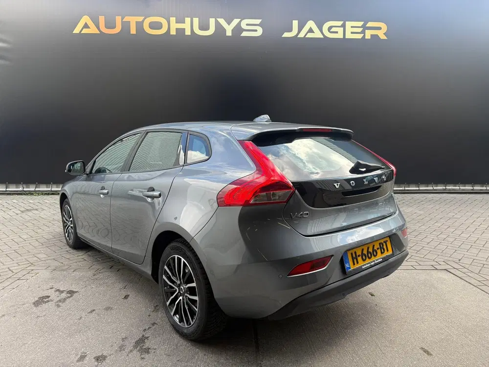 Volvo V40 1.5 T2 Polar+ Sport Automaat Sensoren uit 2020, foto 2