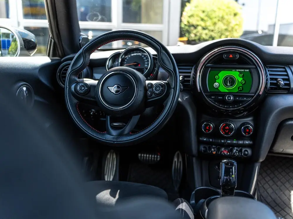 Mini Cooper 1.5 Cooper Chili uit 2019, foto 20