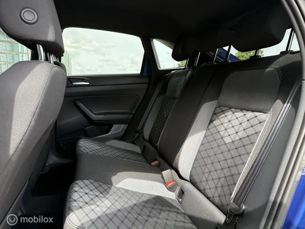 Volkswagen Taigo 1.0 TSI R-Line Business / CarPlay / Camera uit 2024, foto 8