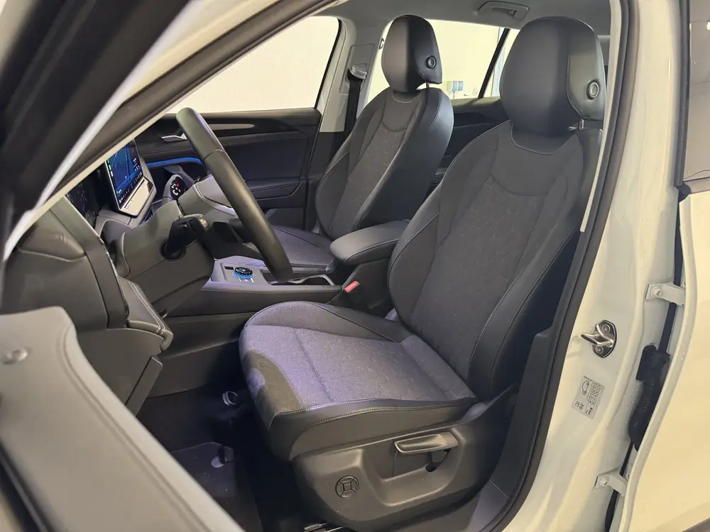 Volkswagen Tiguan 1.5 TSI 204PK eHybrid DSG LIFE 360°CAMERA uit 2025, foto 18