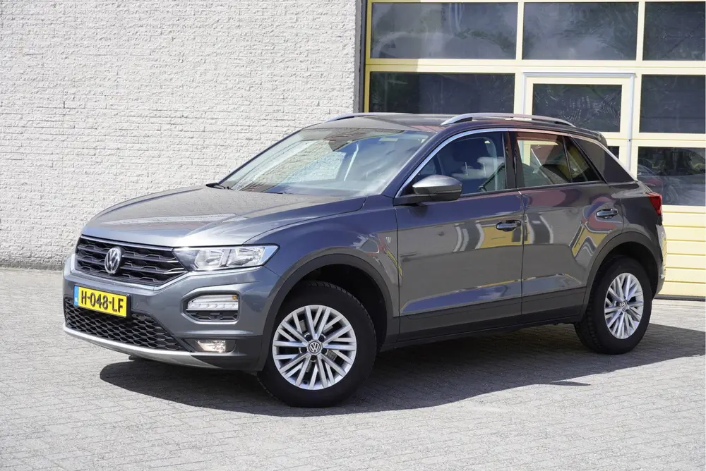 Volkswagen T-Roc 1.5 TSI 150PK! Automaat Style Business Lmv uit 2020, foto 2