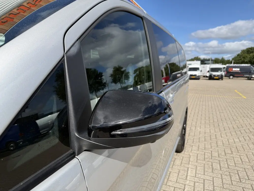 Mercedes-Benz V-Klasse 250d Lang L2H1 DC 5 persoons Edition uit 2019, foto 8