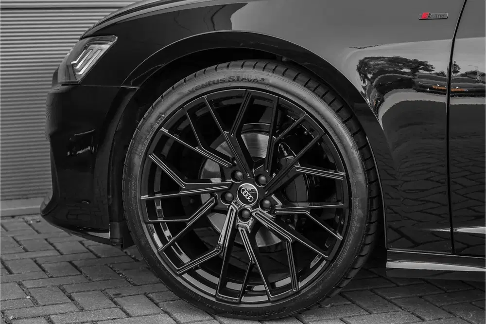 Audi A6 40 TFSI S Edition Pano Matrix LED Camera 2 uit 2023, foto 20