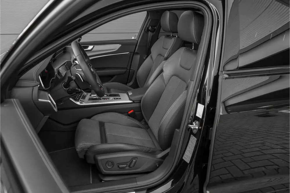 Audi A6 40 TFSI S Edition Pano Matrix LED Camera 2 uit 2023, foto 5