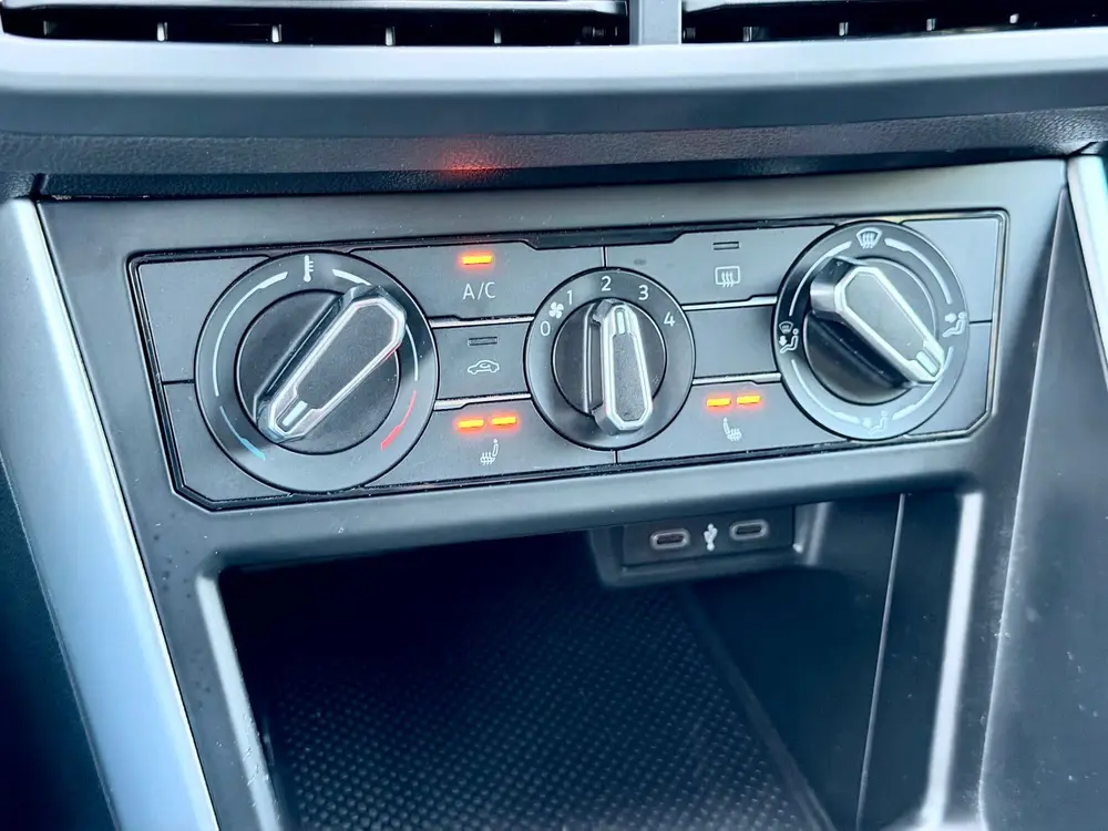 Volkswagen Polo 1.0 TSI Life AppleCarPlay/Keyless uit 2023, foto 17