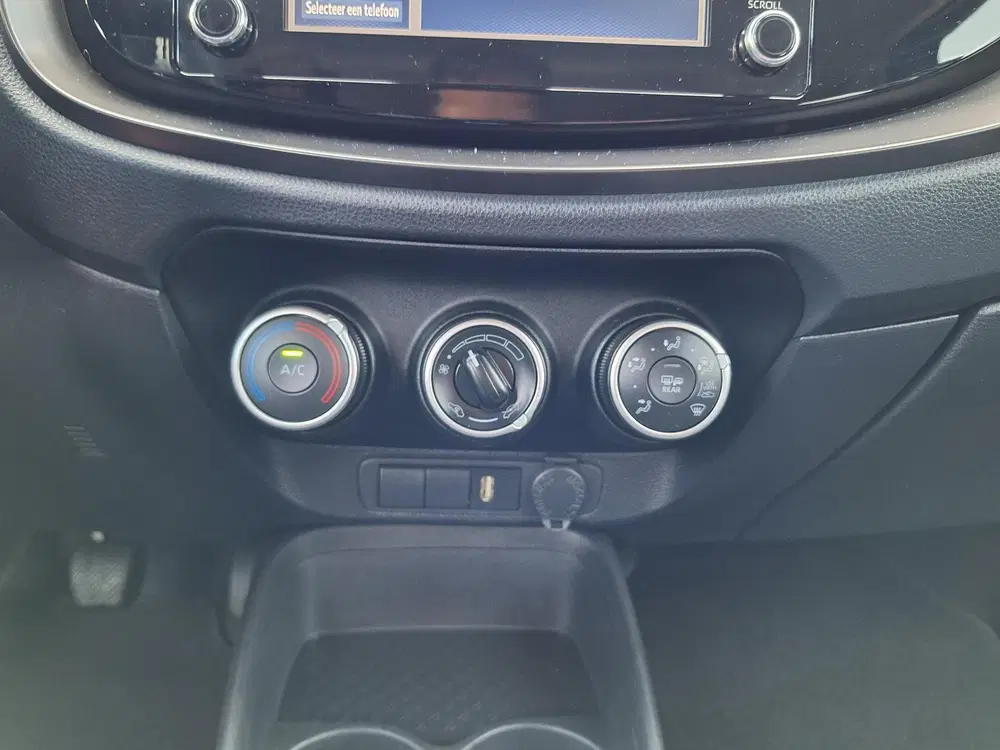 Toyota Aygo X 1.0 VVT-i Play ADAPTIVE CRUISE LMV CAMERA uit 2022, foto 12
