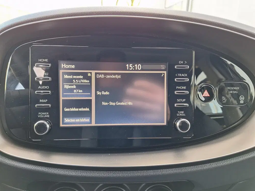 Toyota Aygo X 1.0 VVT-i Play ADAPTIVE CRUISE LMV CAMERA uit 2022, foto 14