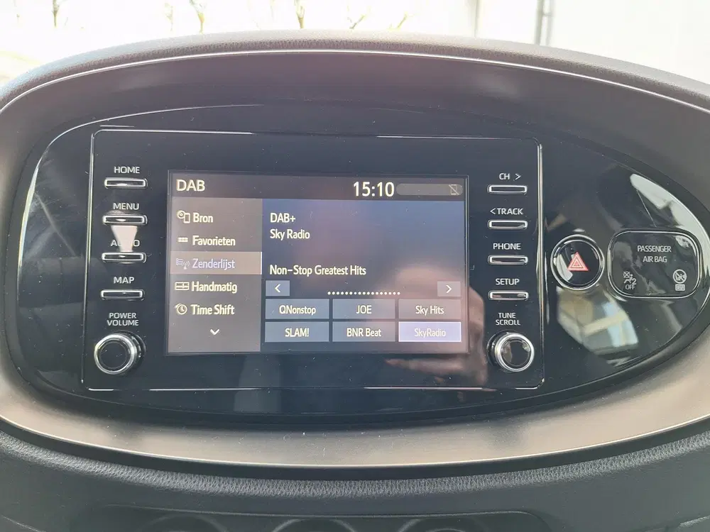 Toyota Aygo X 1.0 VVT-i Play ADAPTIVE CRUISE LMV CAMERA uit 2022, foto 15