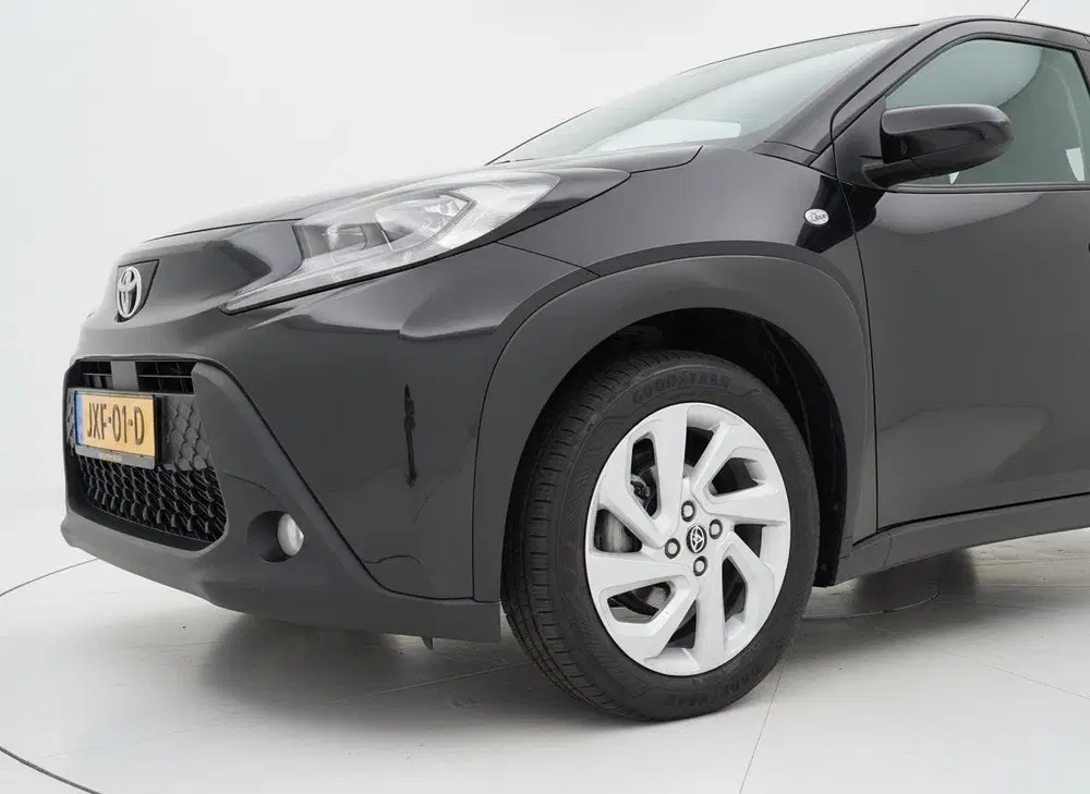Toyota Aygo X 1.0 VVT-i Play ADAPTIVE CRUISE LMV CAMERA uit 2022, foto 3