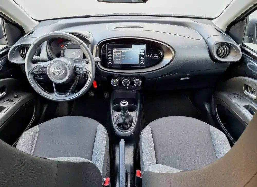 Toyota Aygo X 1.0 VVT-i Play ADAPTIVE CRUISE LMV CAMERA uit 2022, foto 7