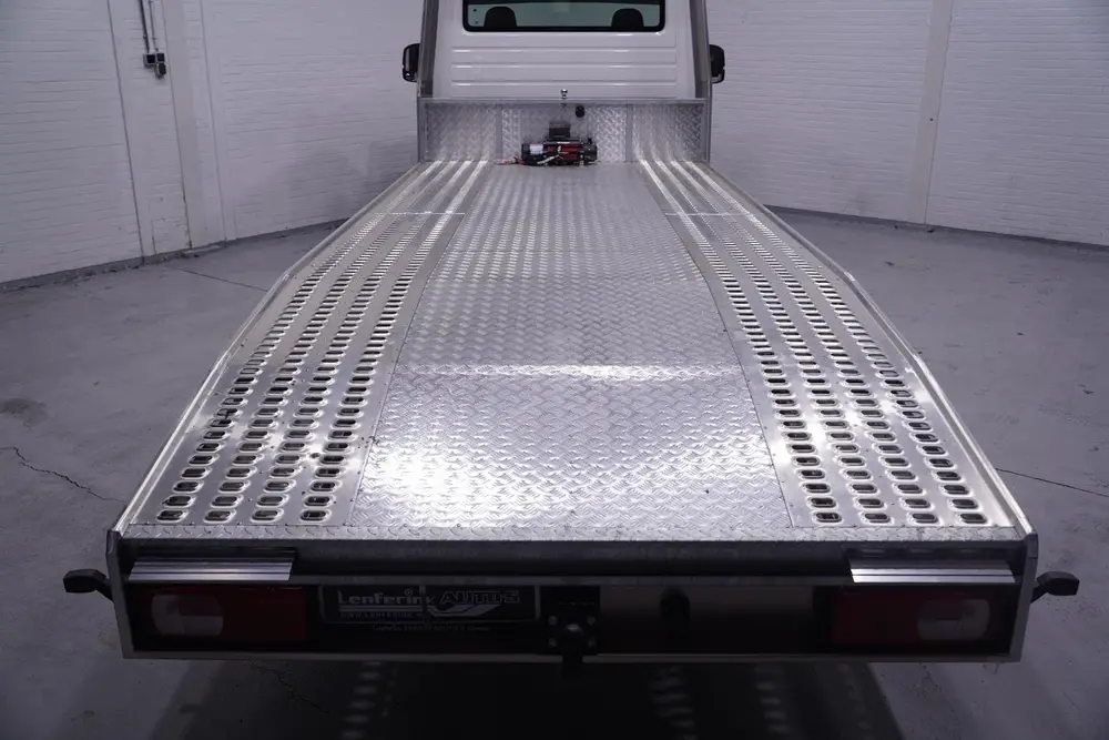 Volkswagen Crafter 2.0 TDI 140 pk L4 Autotransporter Airco uit 2024, foto 11