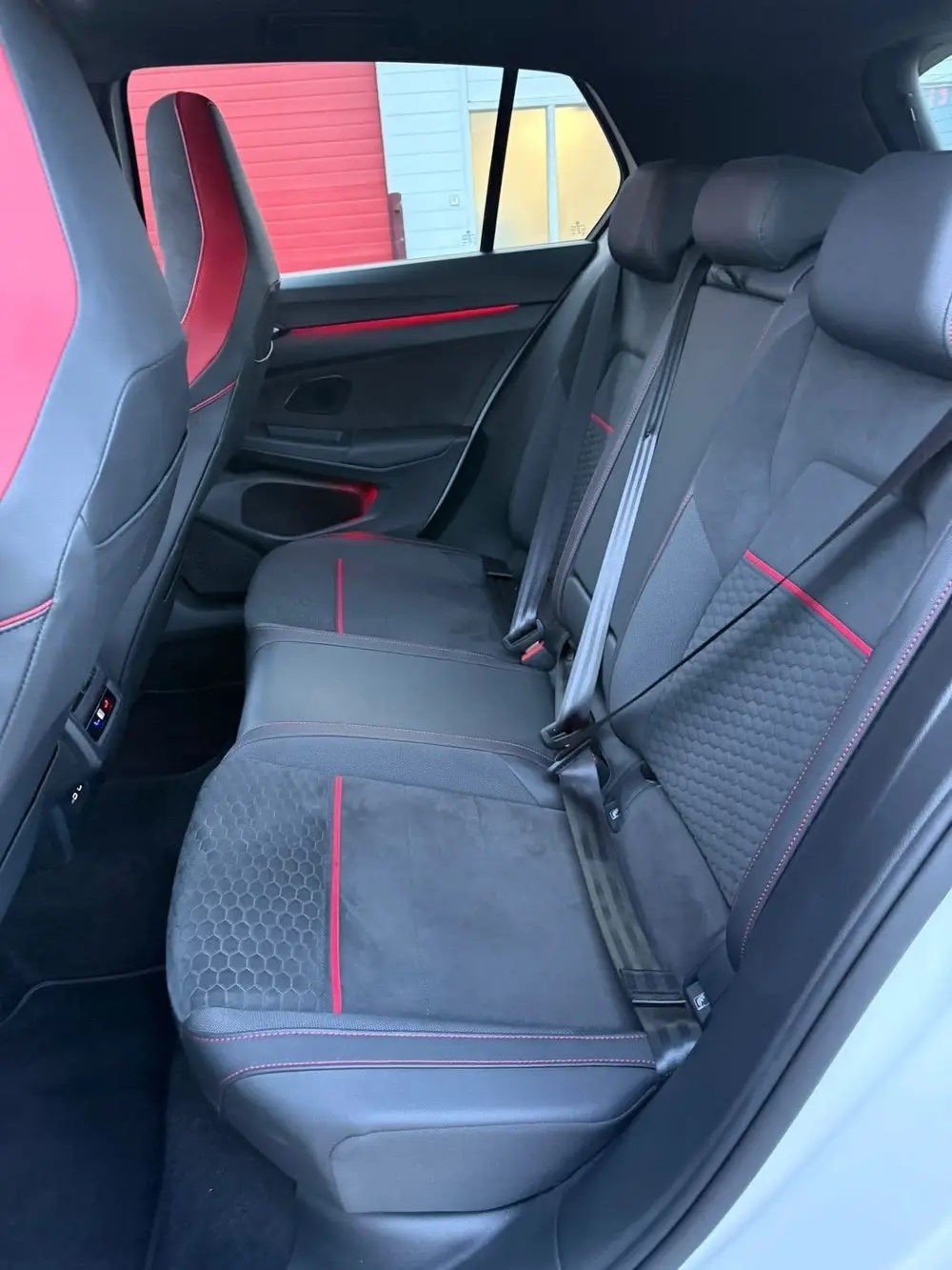 Volkswagen Golf 2.0 TSI OPF 221KW Dsg7 2024 Wit uit 2024, foto 16