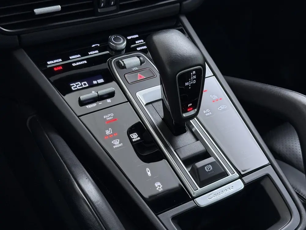 Porsche Cayenne Cayenne Coupé 3.0 Panoramadak | Dealer onderhouden uit 2019, foto 17