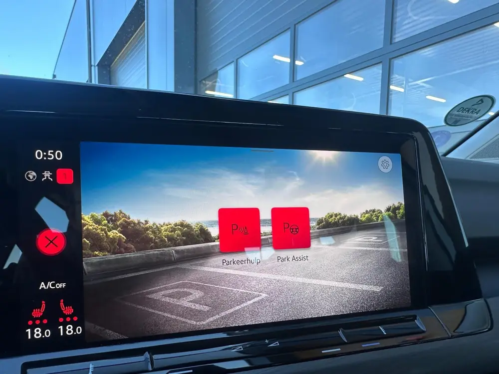 Volkswagen Golf 1.5 eTSI Style automaat l head up l camera uit 2021, foto 14