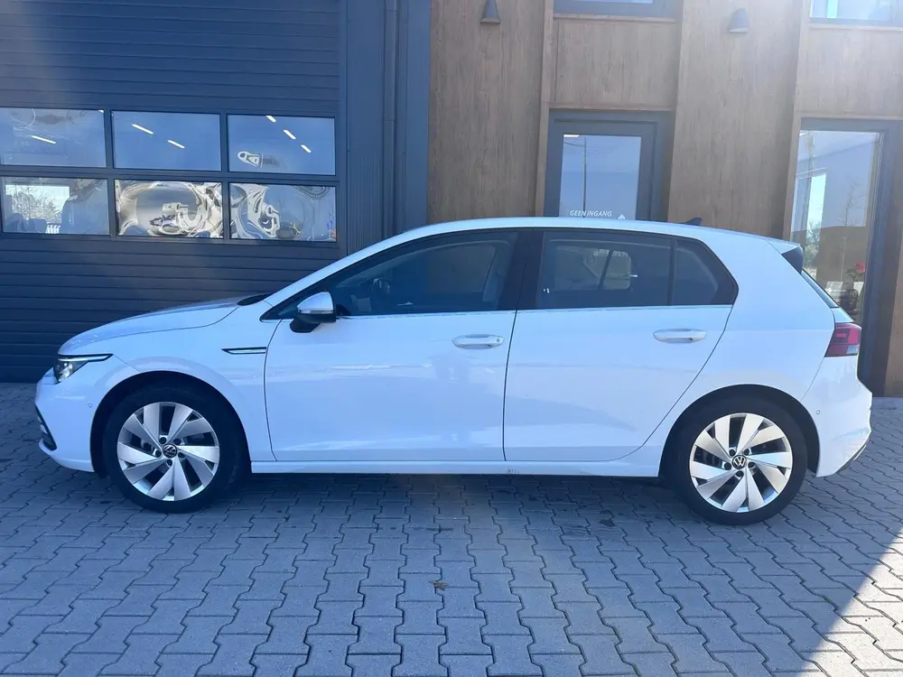 Volkswagen Golf 1.5 eTSI Style automaat l head up l camera uit 2021, foto 6