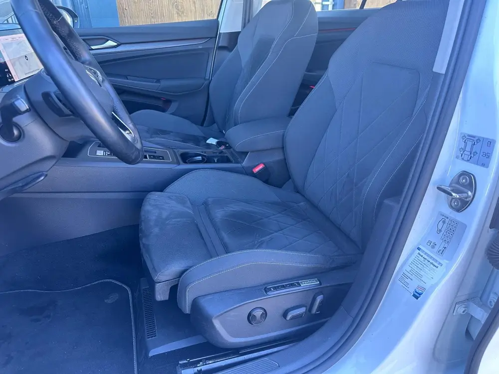 Volkswagen Golf 1.5 eTSI Style automaat l head up l camera uit 2021, foto 9