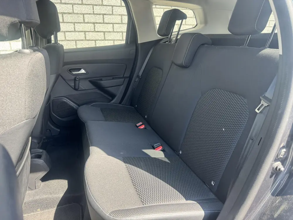 Dacia Duster 1.2 TCe Comfort | Trekhaak | Stoelverwarming | uit 2019, foto 9