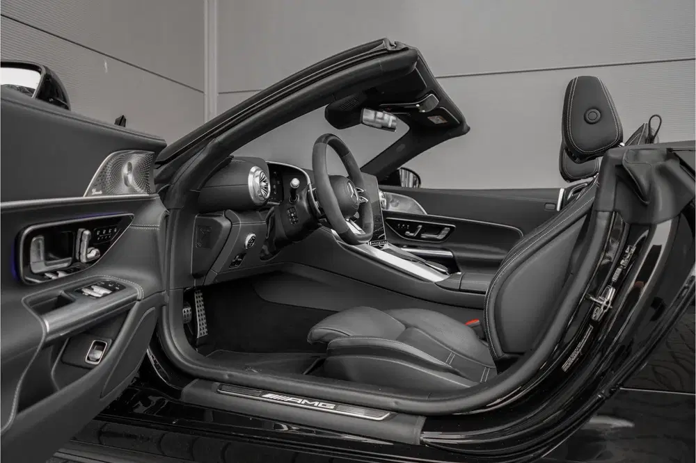 Mercedes-Benz SL AMG 43 Premium Plus Night B uit 2023, foto 2