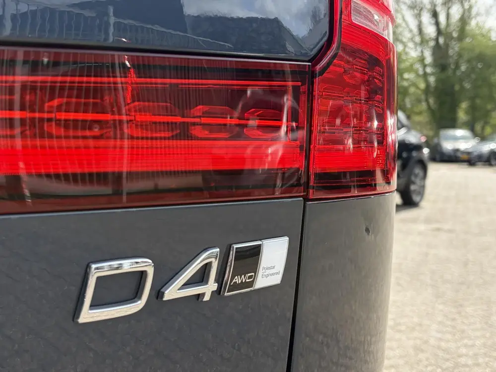 Volvo V60 2.0 D4 AWD Intro Edition / Polestar uit 2019, foto 11
