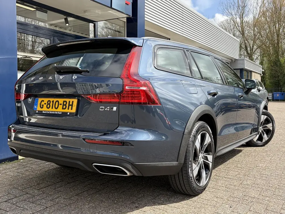 Volvo V60 2.0 D4 AWD Intro Edition / Polestar uit 2019, foto 13