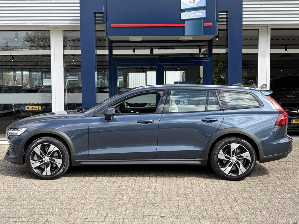 Volvo V60 2.0 D4 AWD Intro Edition / Polestar uit 2019, foto 3