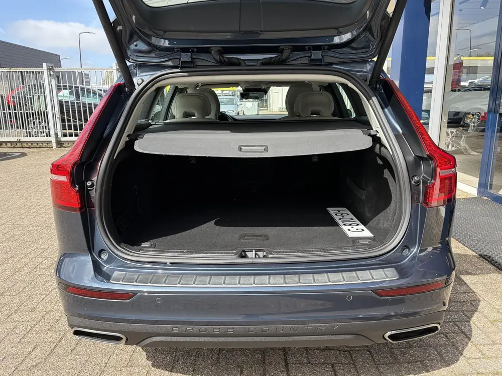Volvo V60 2.0 D4 AWD Intro Edition / Polestar uit 2019, foto 7