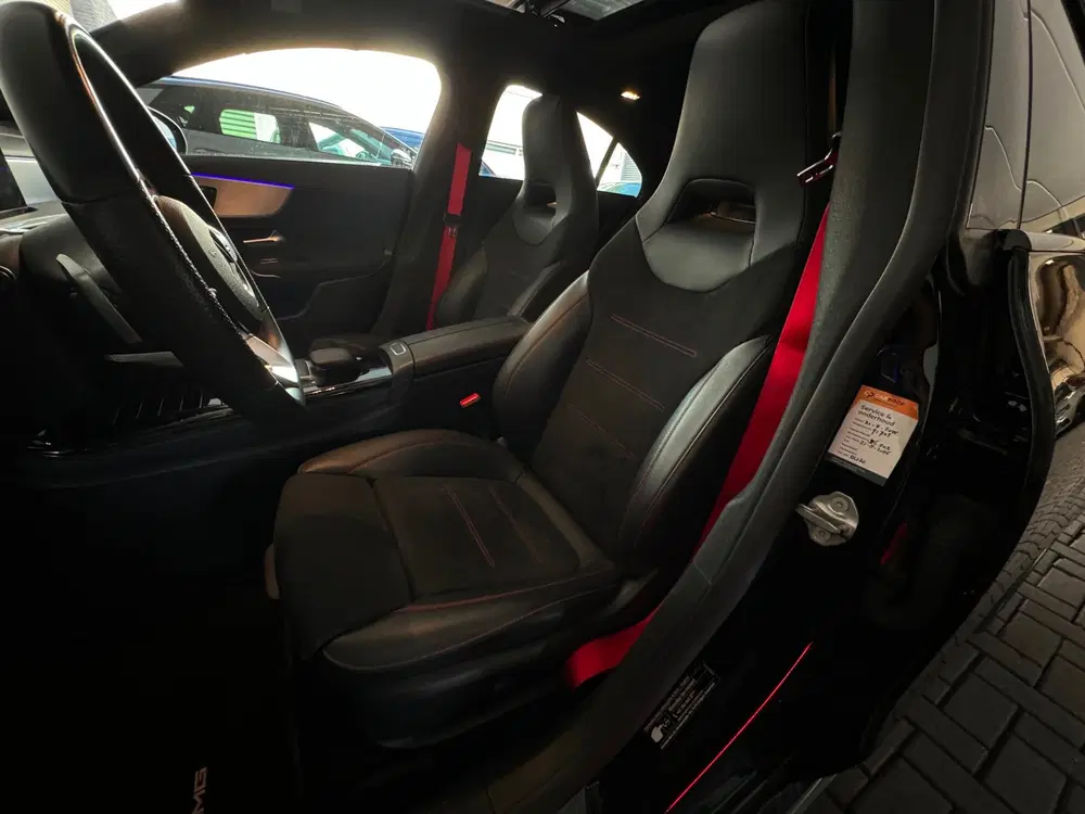Mercedes-Benz CLA 180 AMG Pano uit 2021, foto 9