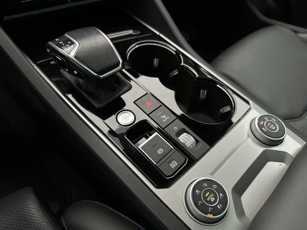 Volkswagen Touareg R 3.0 TSi 4MOTION | Puglia| Dak| Massage| uit 2021, foto 17