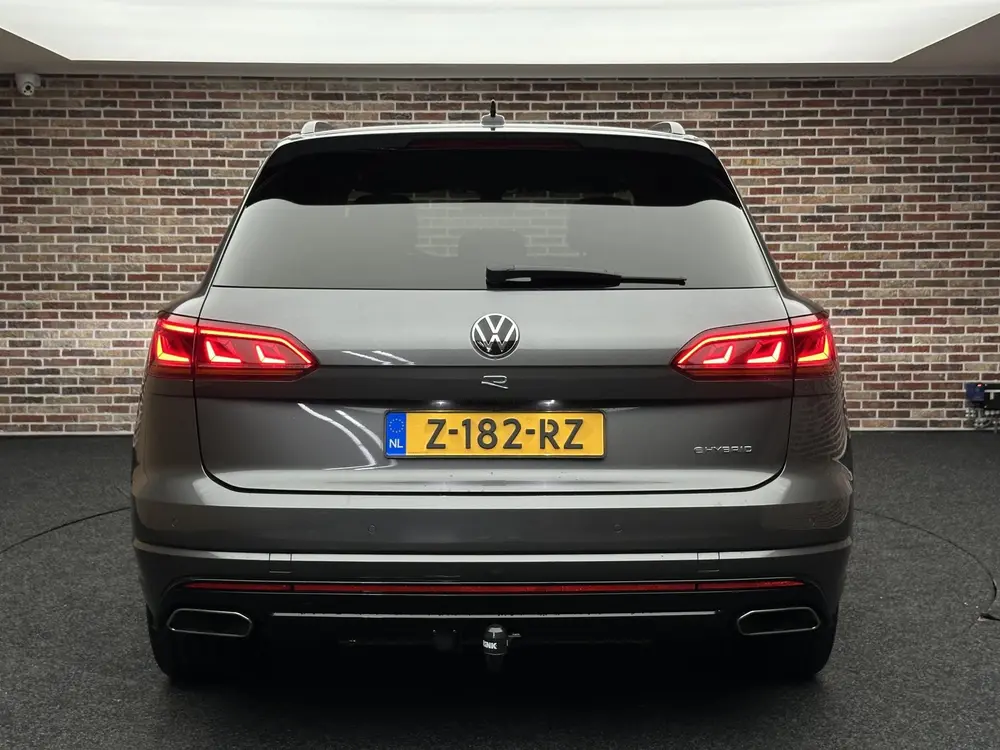 Volkswagen Touareg R 3.0 TSi 4MOTION | Puglia| Dak| Massage| uit 2021, foto 7