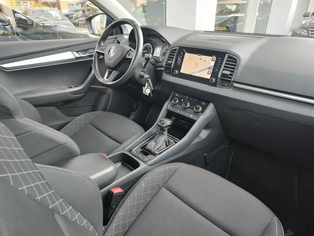 Skoda Karoq 1.0 TSI AMBITION BUSINESS DSG Navi uit 2019, foto 9
